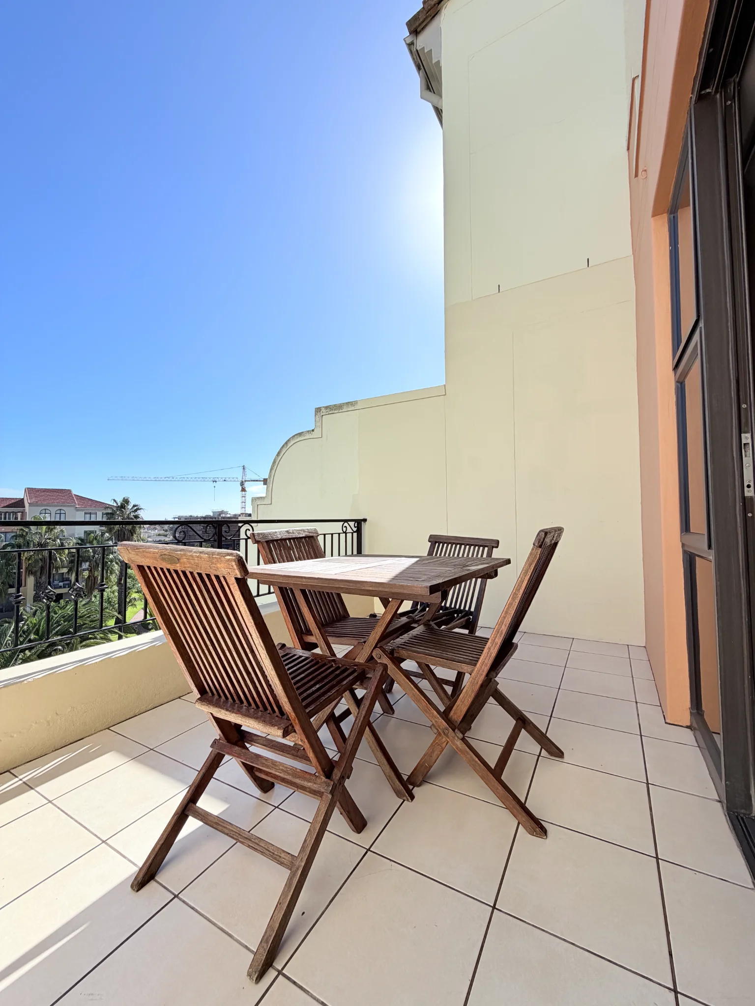 Portofino 1-Bed - Unit 416 - Sleeps 2 - 3